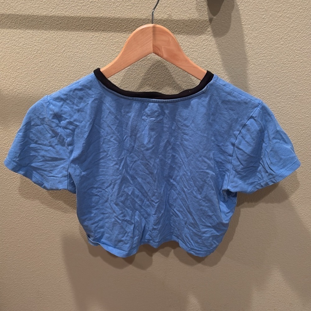Minion woman's blue crop top shirt - Picture 6 of 8